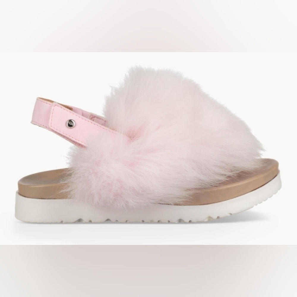 UGG, size 2/3, light pink
